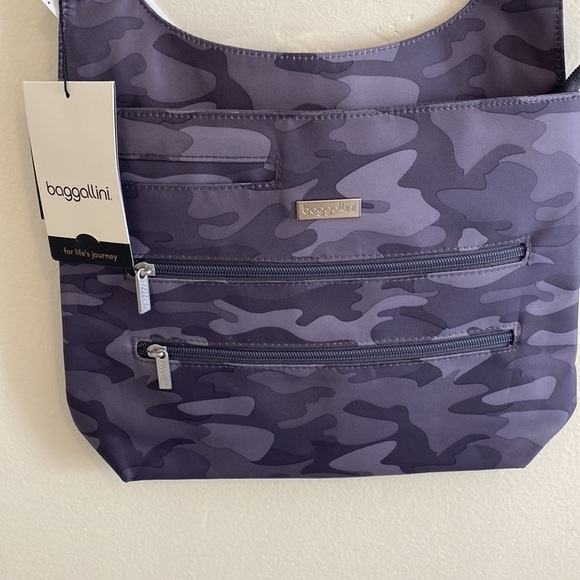 NWT baggallini bucket bag Camo print - Picture 2 of 8